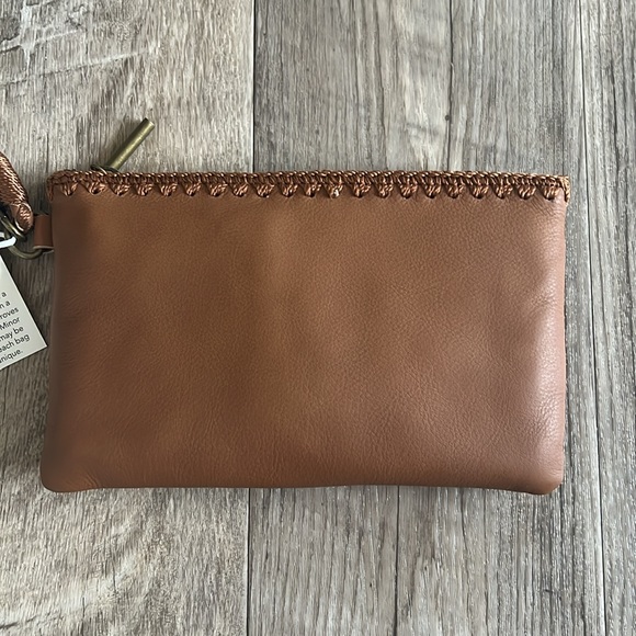 NWT The Sak Vita Leather Wristlet. - Picture 3 of 11